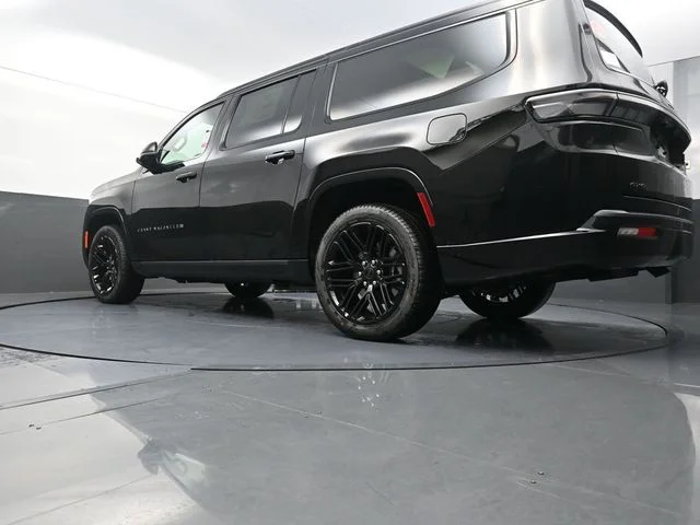 New 2026 High Gloss Black Exterior Paint Jeep Limited Reserve image 19