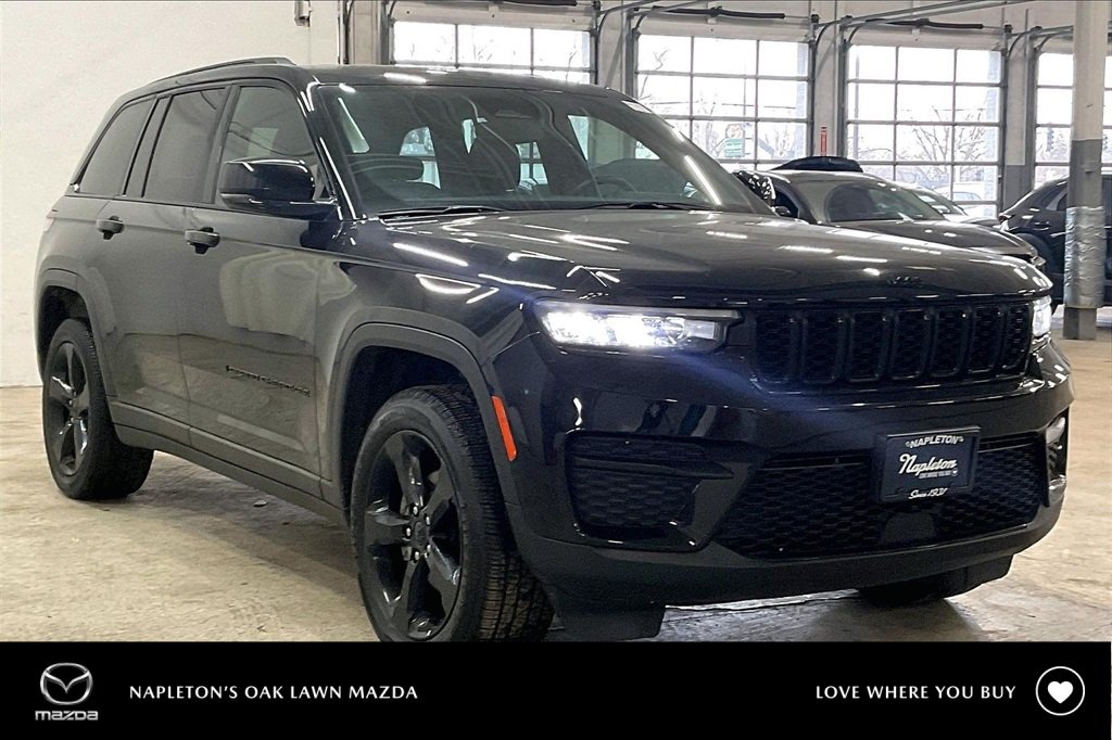 2023 JEEP GRAND CHEROKEE - Image 32