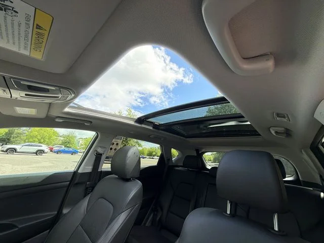 Used 2019 Silver Hyundai Ultimate image 22
