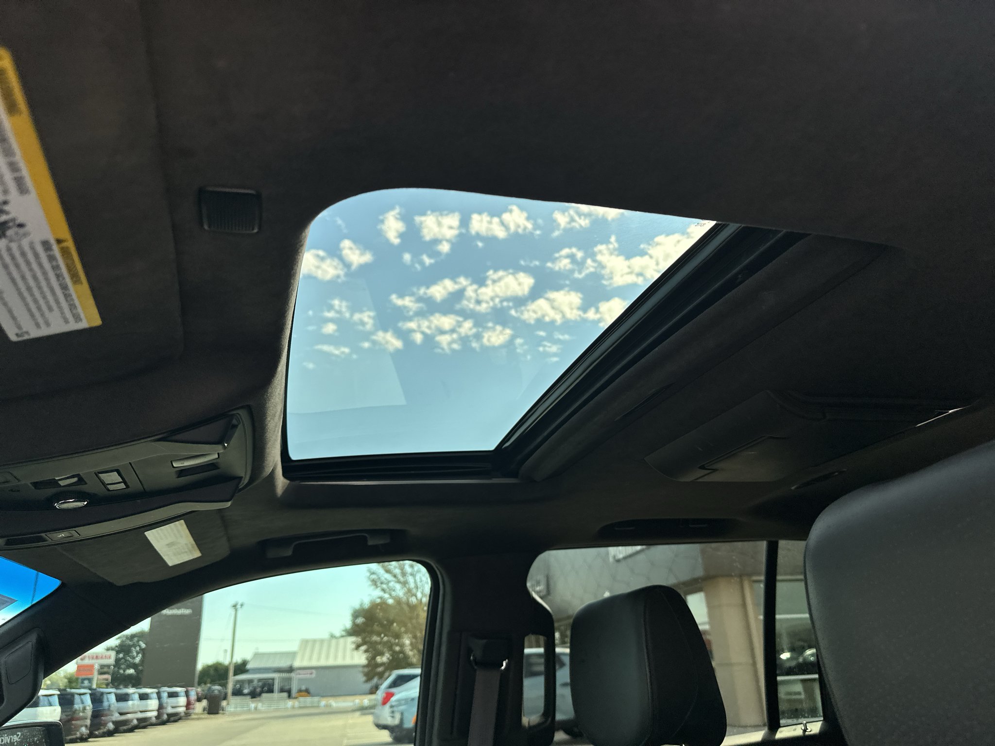 Used 2019 Shadow Metallic Cadillac Platinum image 28