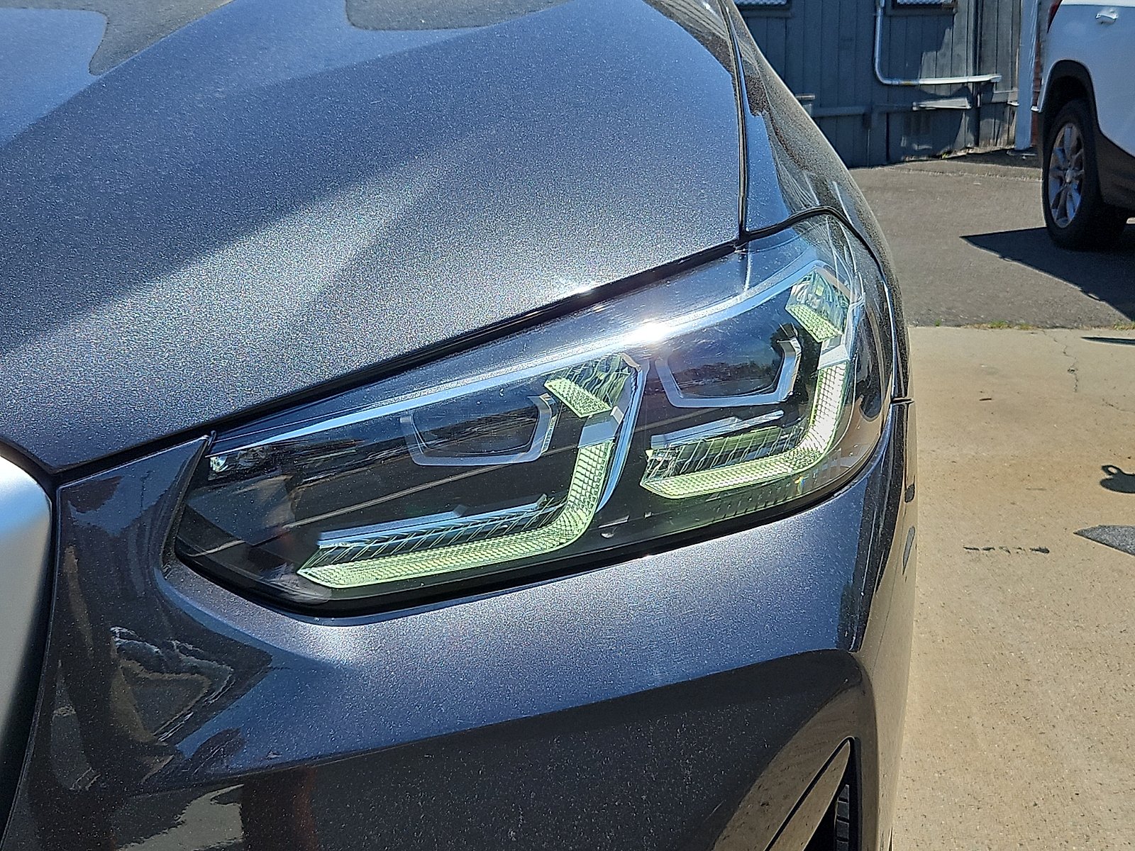 Used 2022 Dark Graphite Metallic - A90 BMW sDrive30i image 9
