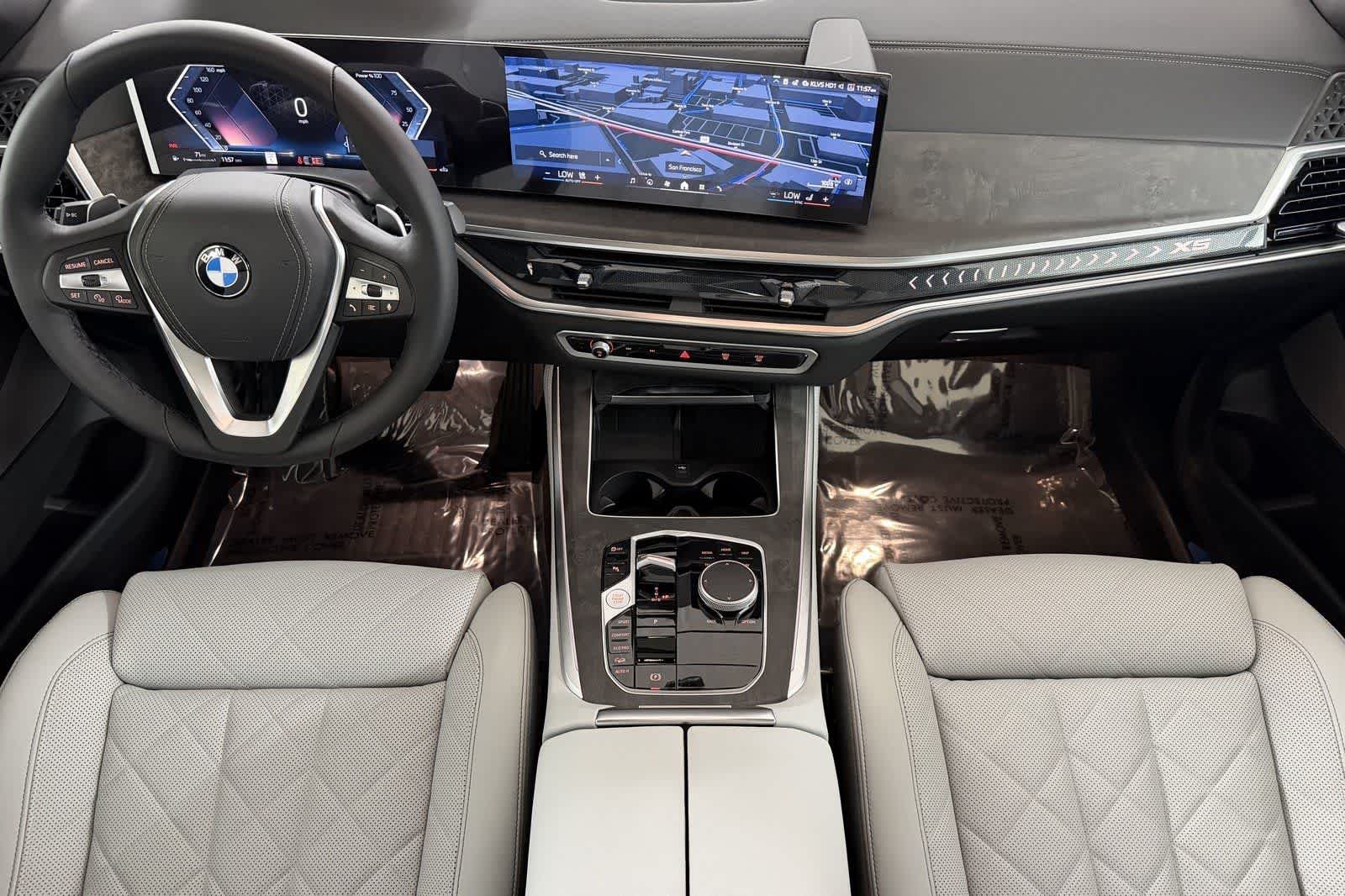 New 2026 Skyscraper Grey Metallic BMW xDrive40i image 3