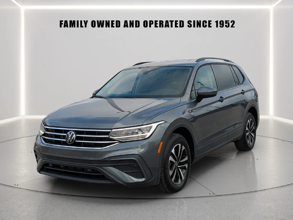 3VVRB7AX8RM120288