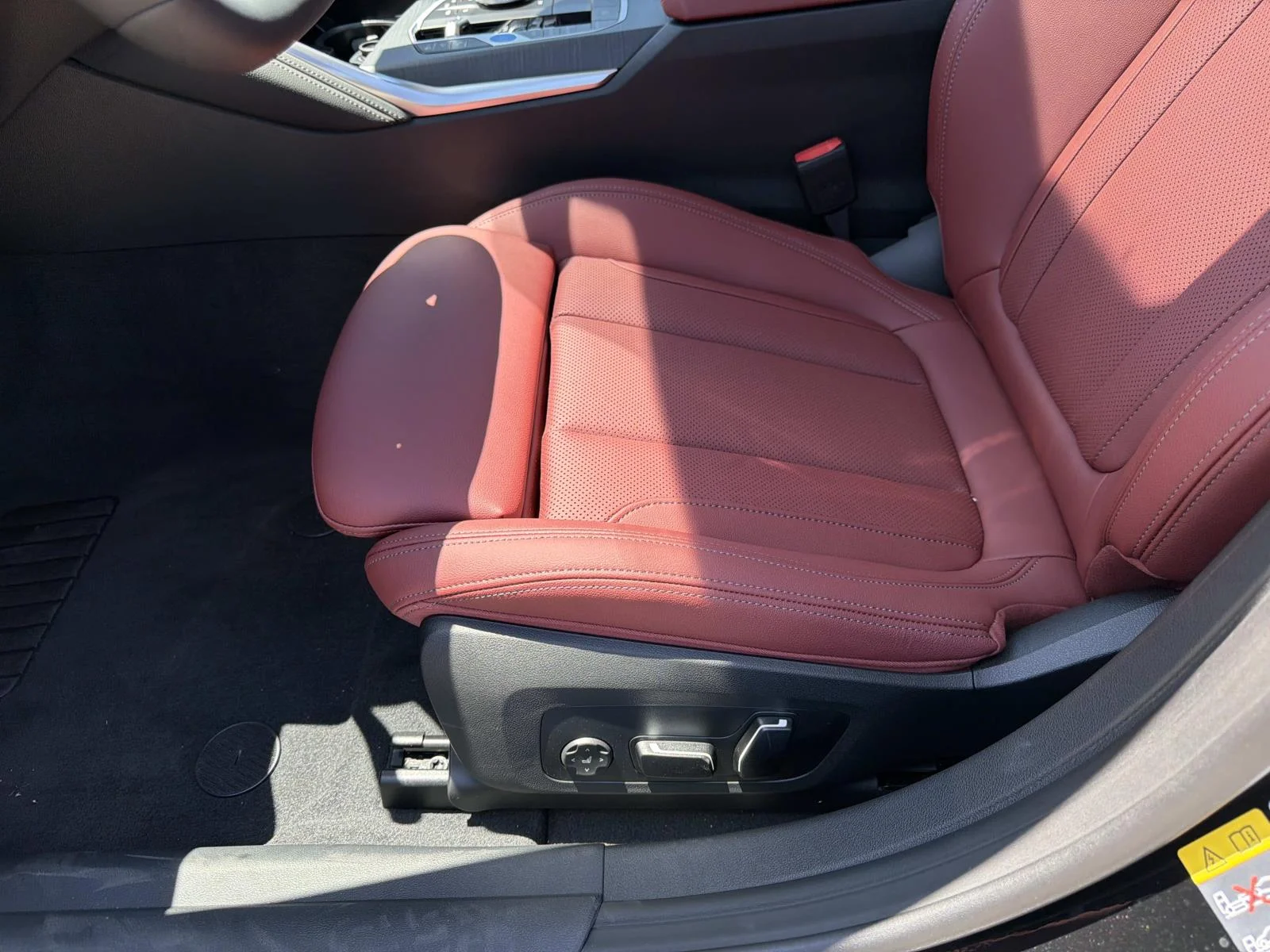 New 2026 Black Sapphire Metallic BMW eDrive40 image 15