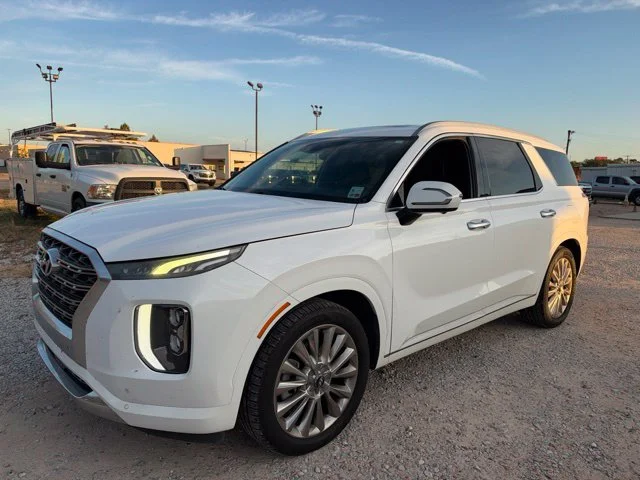 Used 2020 White Hyundai Limited image 6