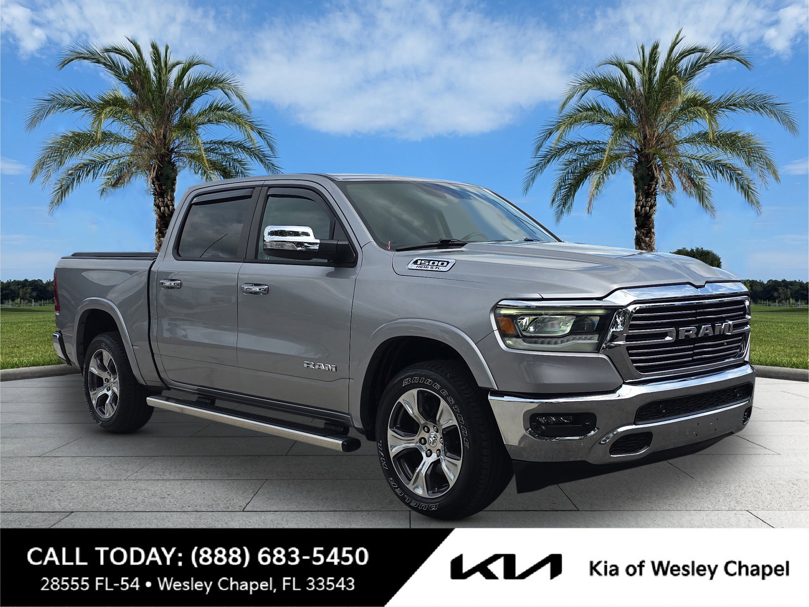 2022 RAM 1500 Laramie 4x4 Crew Cab 5'7's photo