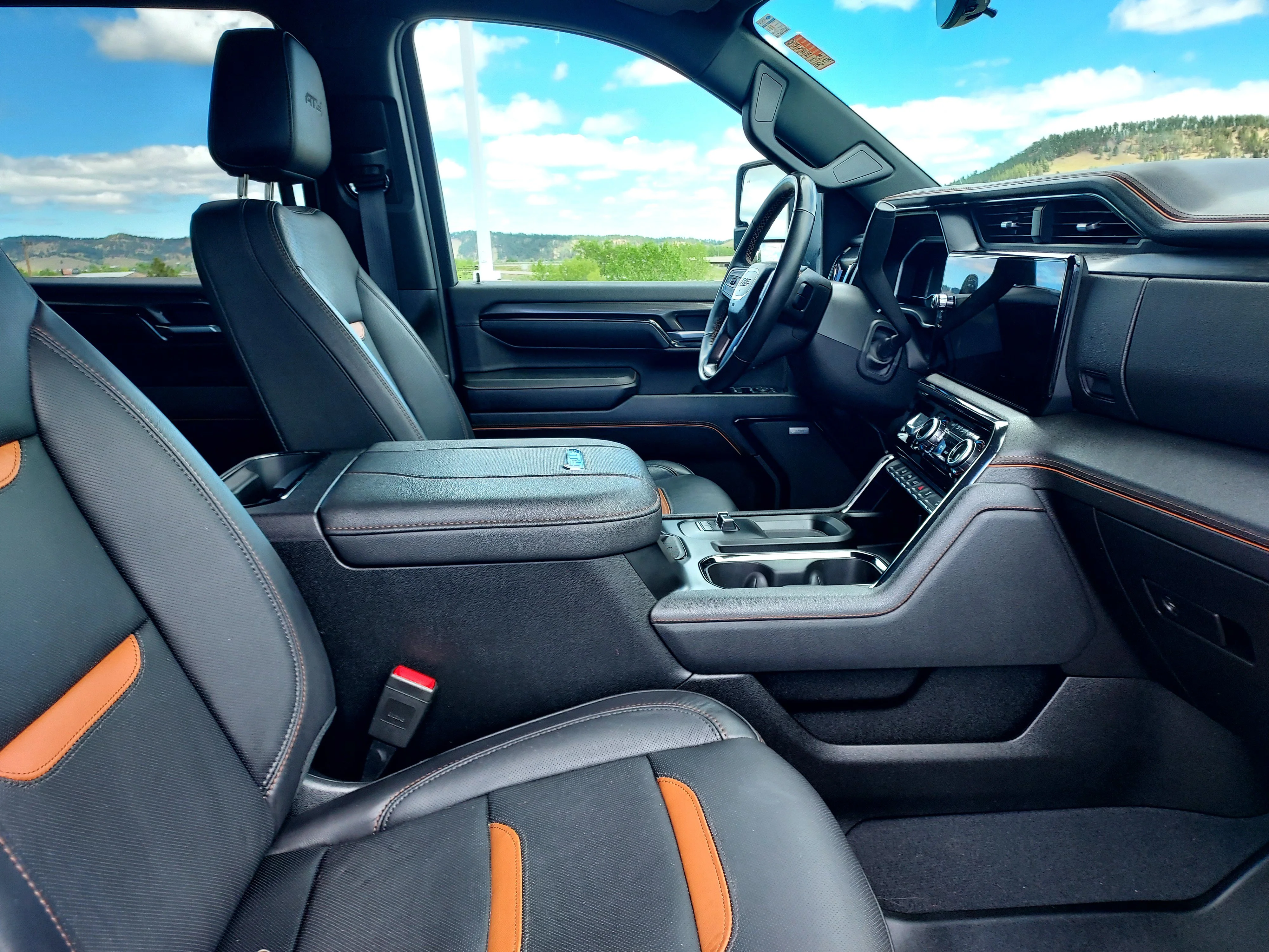 Used 2024 Summit White GMC AT4 image 25