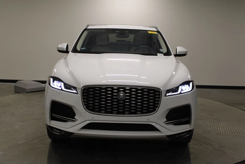 Used 2023 White Jaguar P250 S image 8