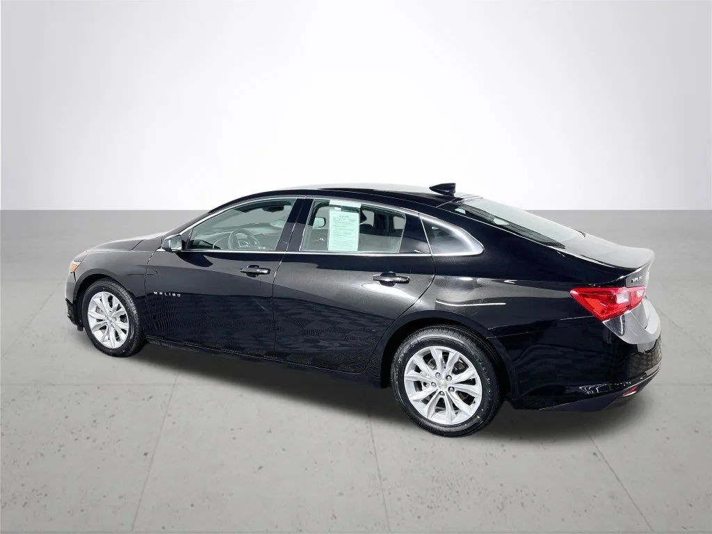Used 2025 Black Chevrolet LT image 8