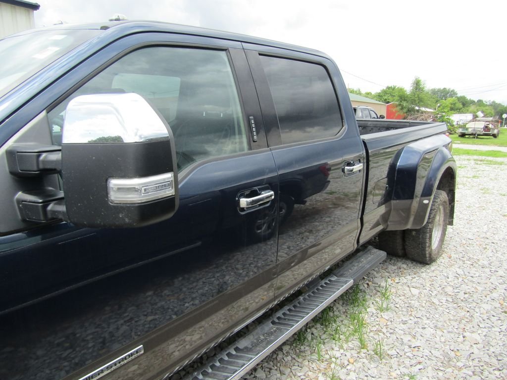 Used 2020 Ford F-350 Super Duty Lariat with VIN 1FT8W3DT5LEE95522 for sale in Kansas City
