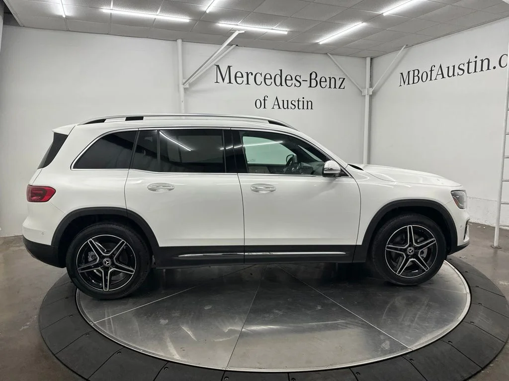 New 2026 White Mercedes-Benz GLB 250 image 8