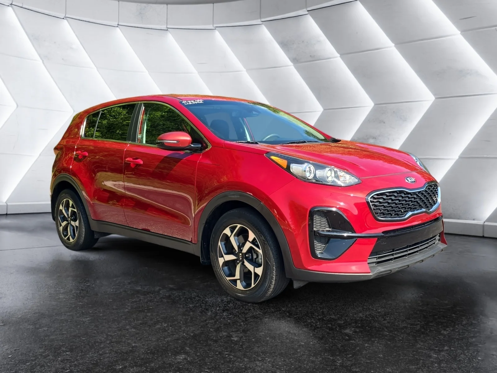 Used 2021 Red Kia LX image 7
