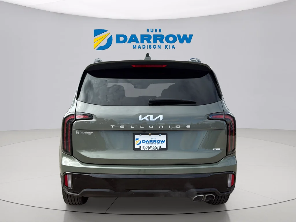Used 2024 Jungle Green Kia EX X-Line image 4