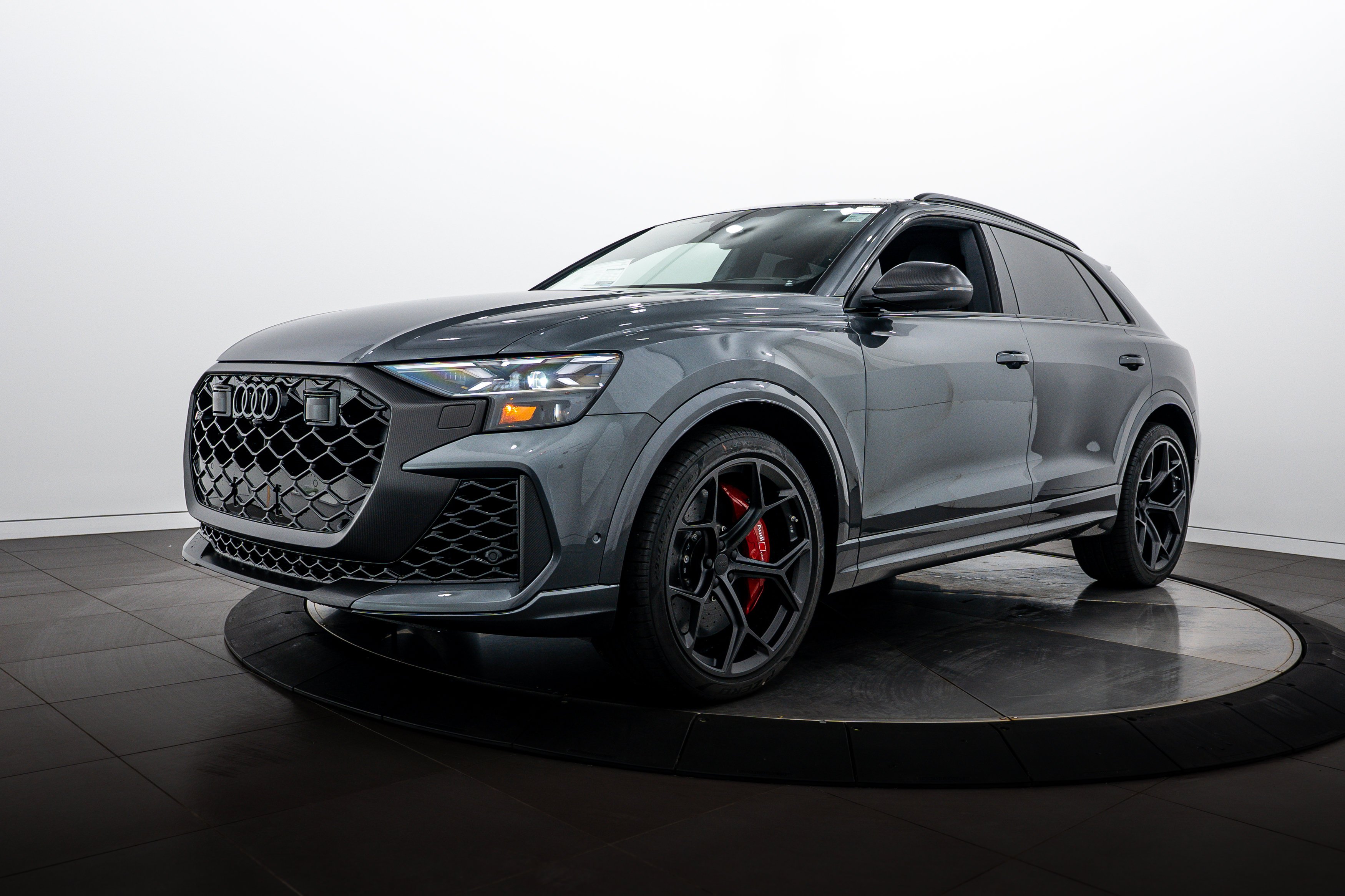 New 2026 DAYTONA GRAY Audi performance image 6