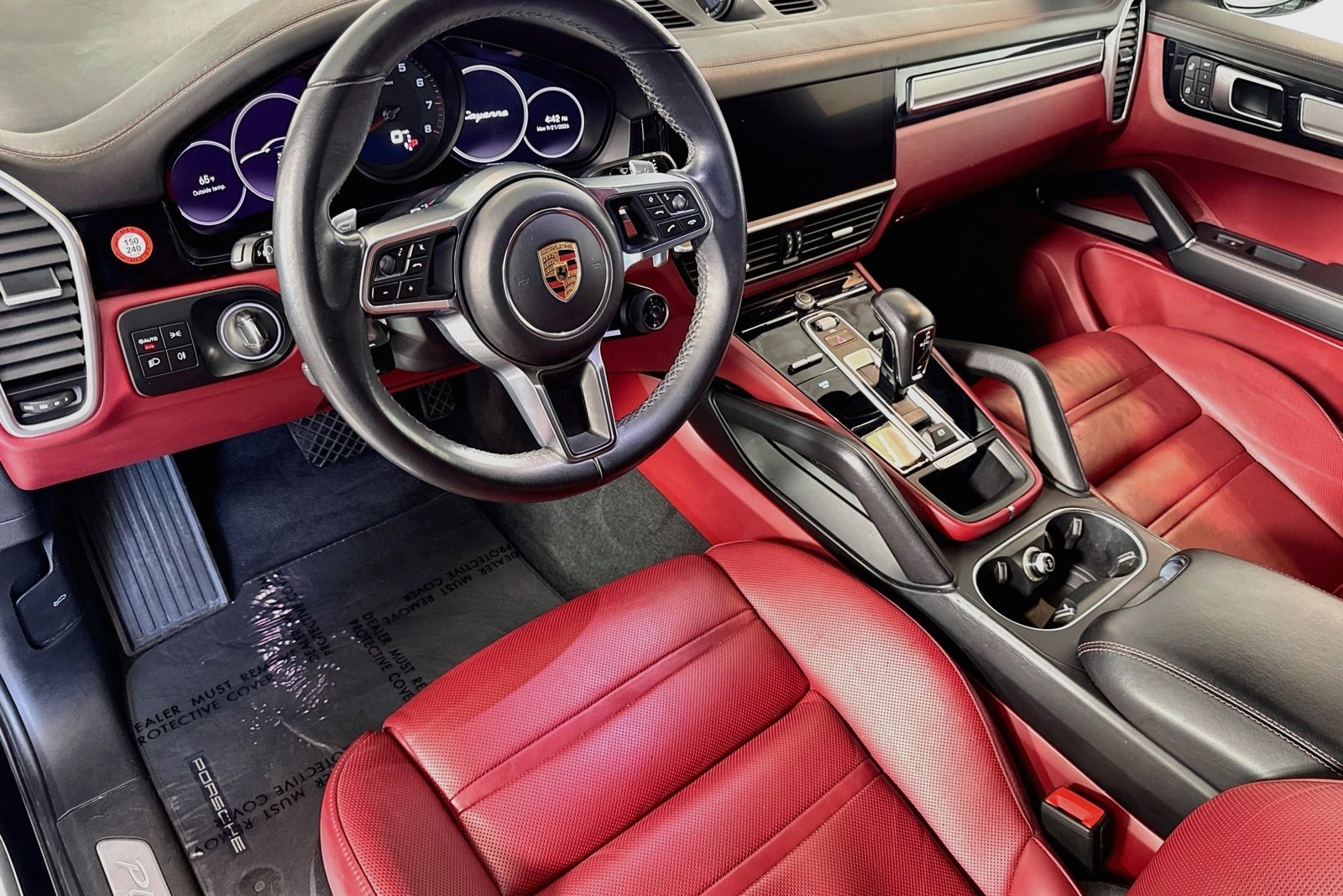 Used 2023 Black Porsche  image 9