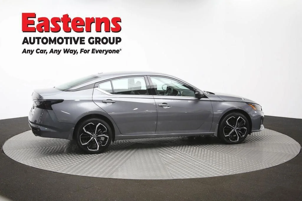 Used 2025 Gray Nissan 2.5 SR image 44