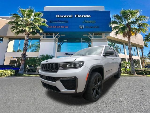New 2026 Silver Zynith Exterior Paint Jeep Limited image 9
