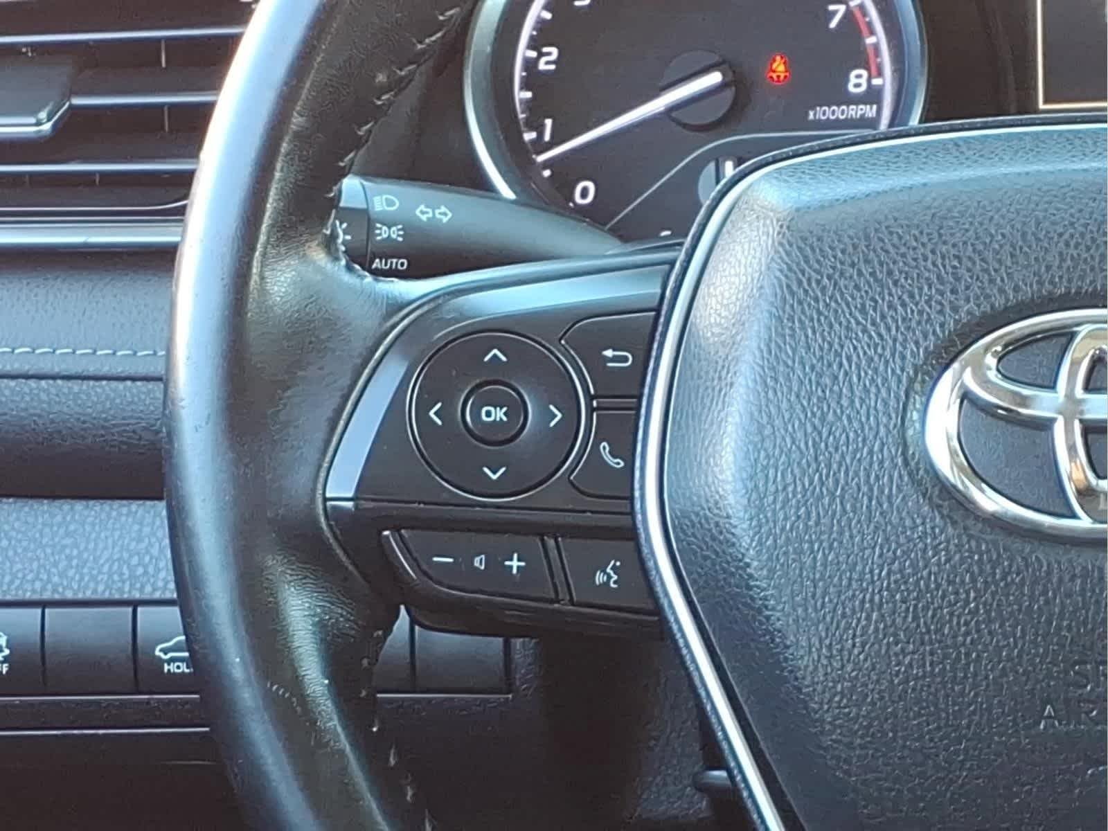Used 2019 Celestial Silver Metallic Toyota SE image 21