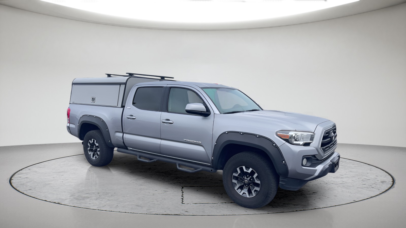 Used 2017 Silver Sky Metallic Toyota SR5 image 4