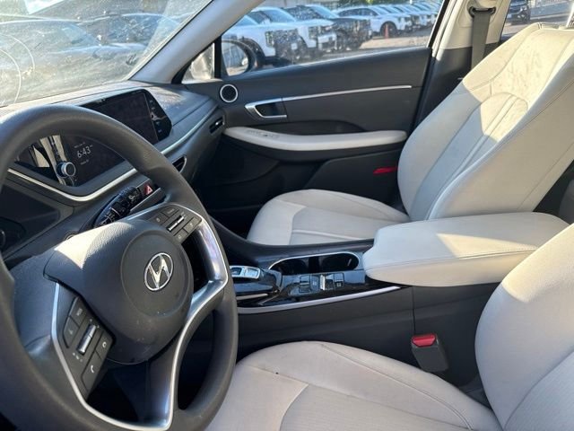 Used 2023 Gray Hyundai SEL image 11