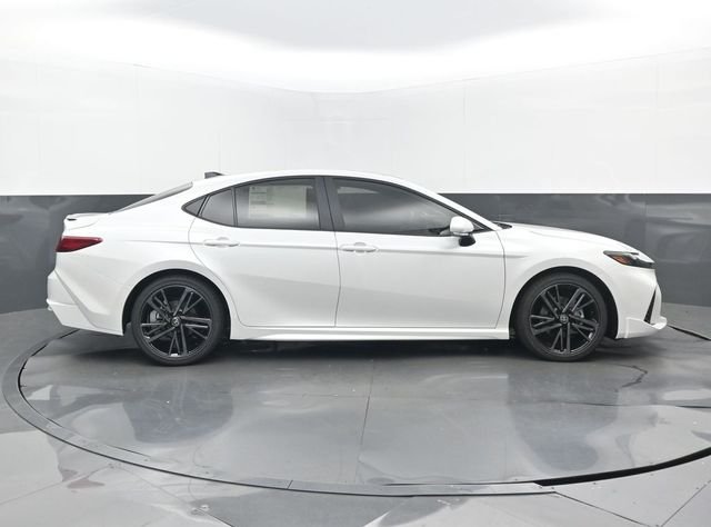 New 2026 Wind Chill Pearl Toyota XSE image 2