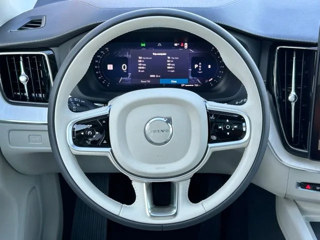 2026 Volvo XC60 Ultra - Photo 17