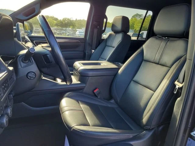 2022 Chevrolet Suburban RST - Photo 20