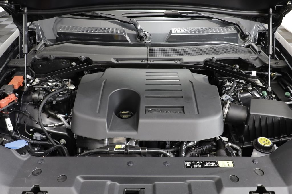New 2026 Carpathian Grey LAND ROVER X-Dynamic SE image 25