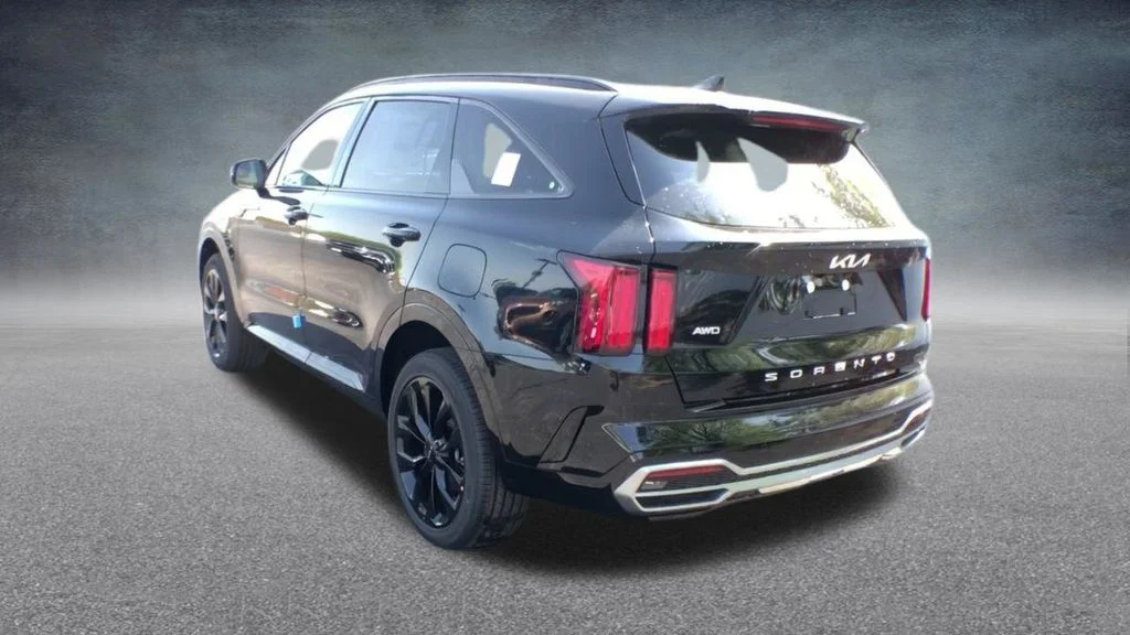 Used 2022 Black Kia SX image 19
