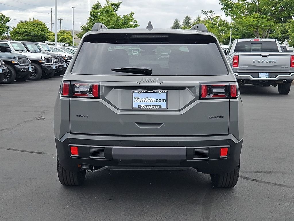 New 2026 Sting-Gray Clear-Coat Exterior Paint Jeep Laredo image 5