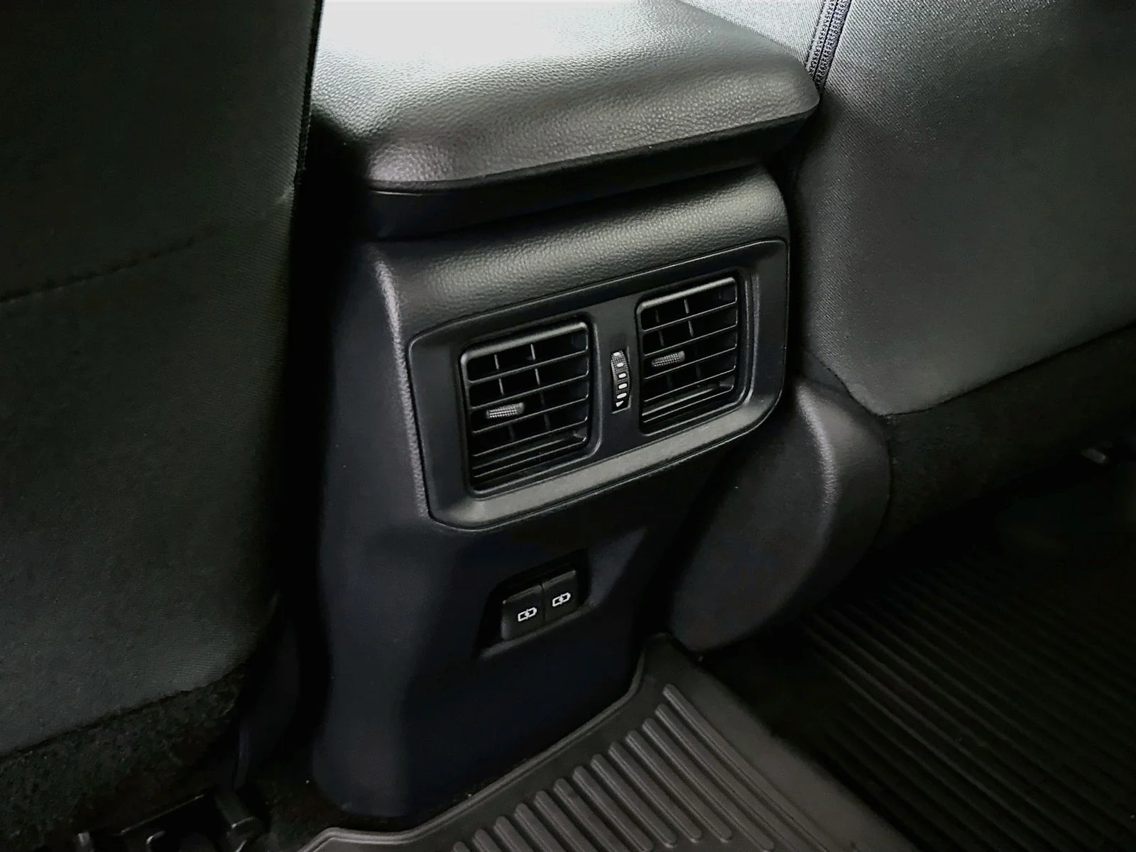 Used 2024 Silver Sky Metallic Toyota XLE image 26