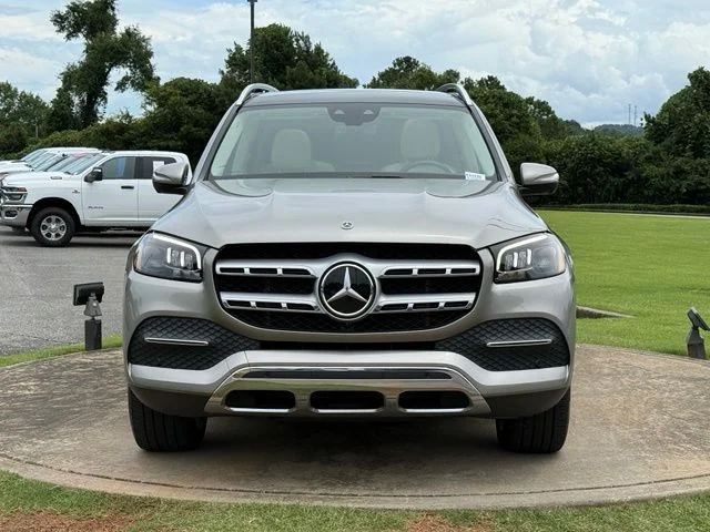 Used 2021  Mercedes-Benz GLS 450 image 2