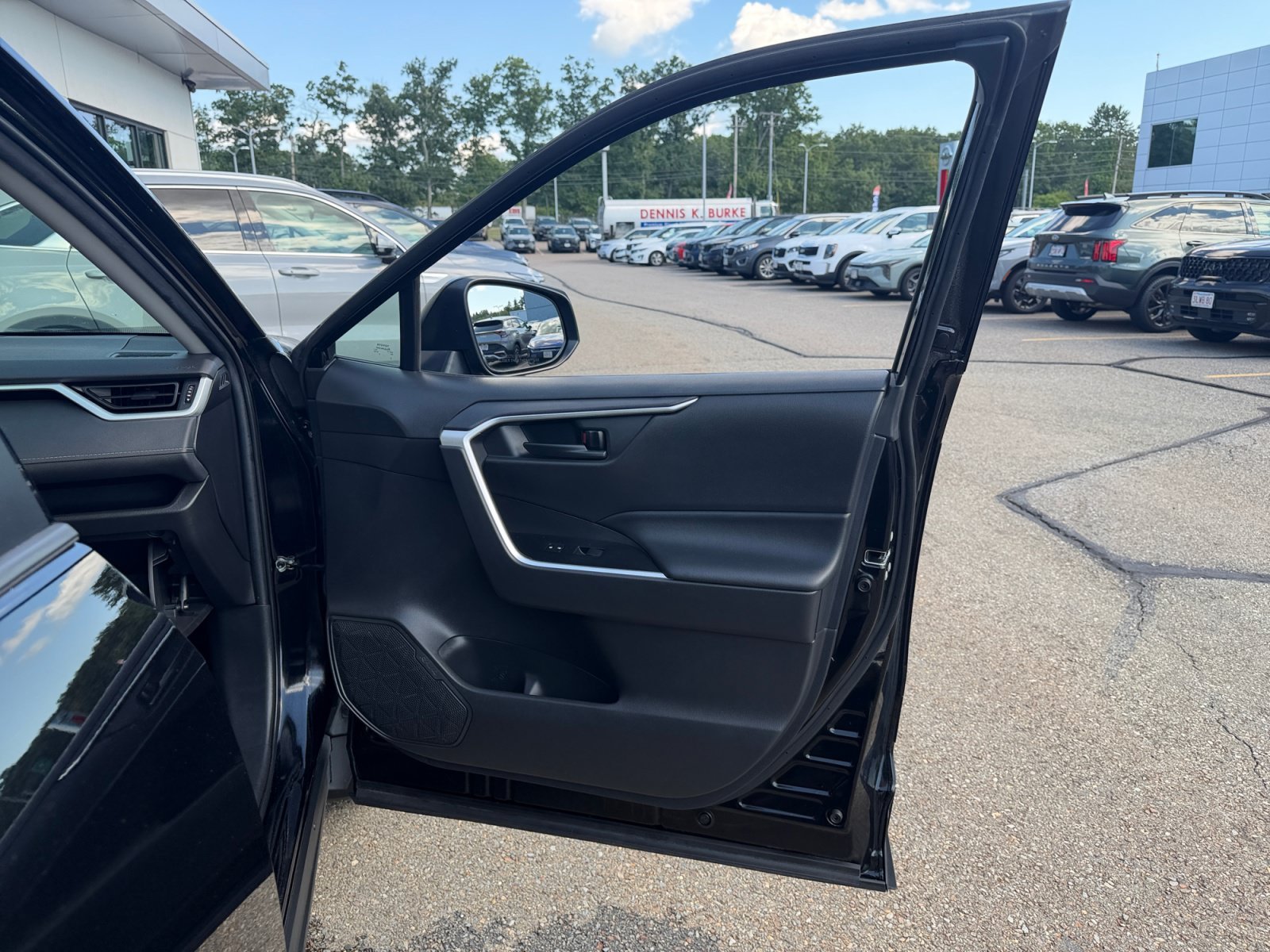 Used 2021 Midnight Black Metallic Toyota LE image 30