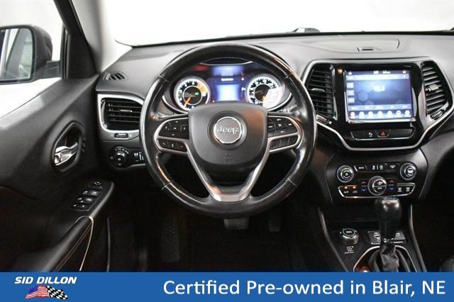 Certified Used 2020 Granite Crystal Metallic Clearcoat Jeep Limited image 4