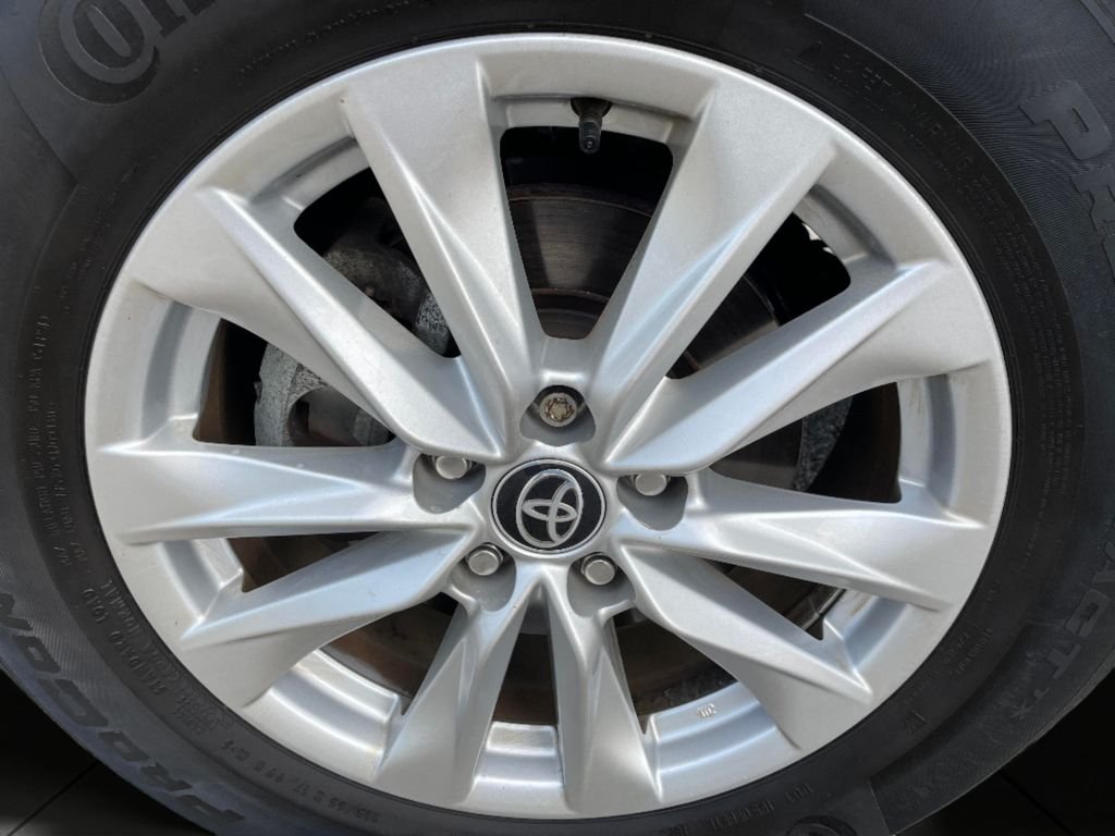 Used 2023 Silver Toyota LE image 28