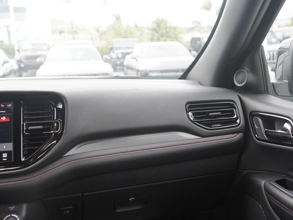 New 2026 White Knuckle Clear-Coat Exterior Paint Dodge GT HEMI V8 image 27