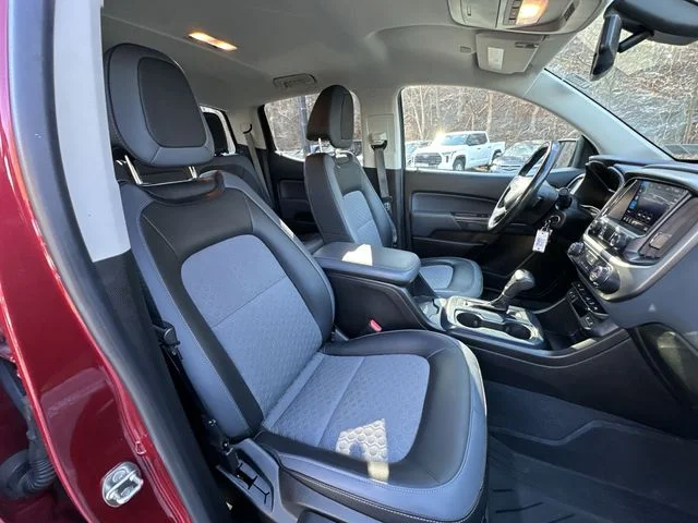 Used 2019 Red Chevrolet Z71 image 28