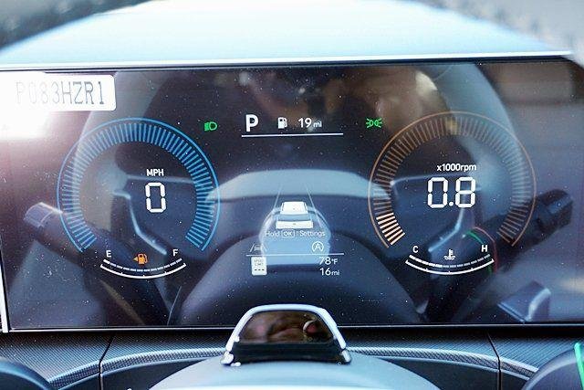 New 2026 Green Hyundai SEL FWD image 36