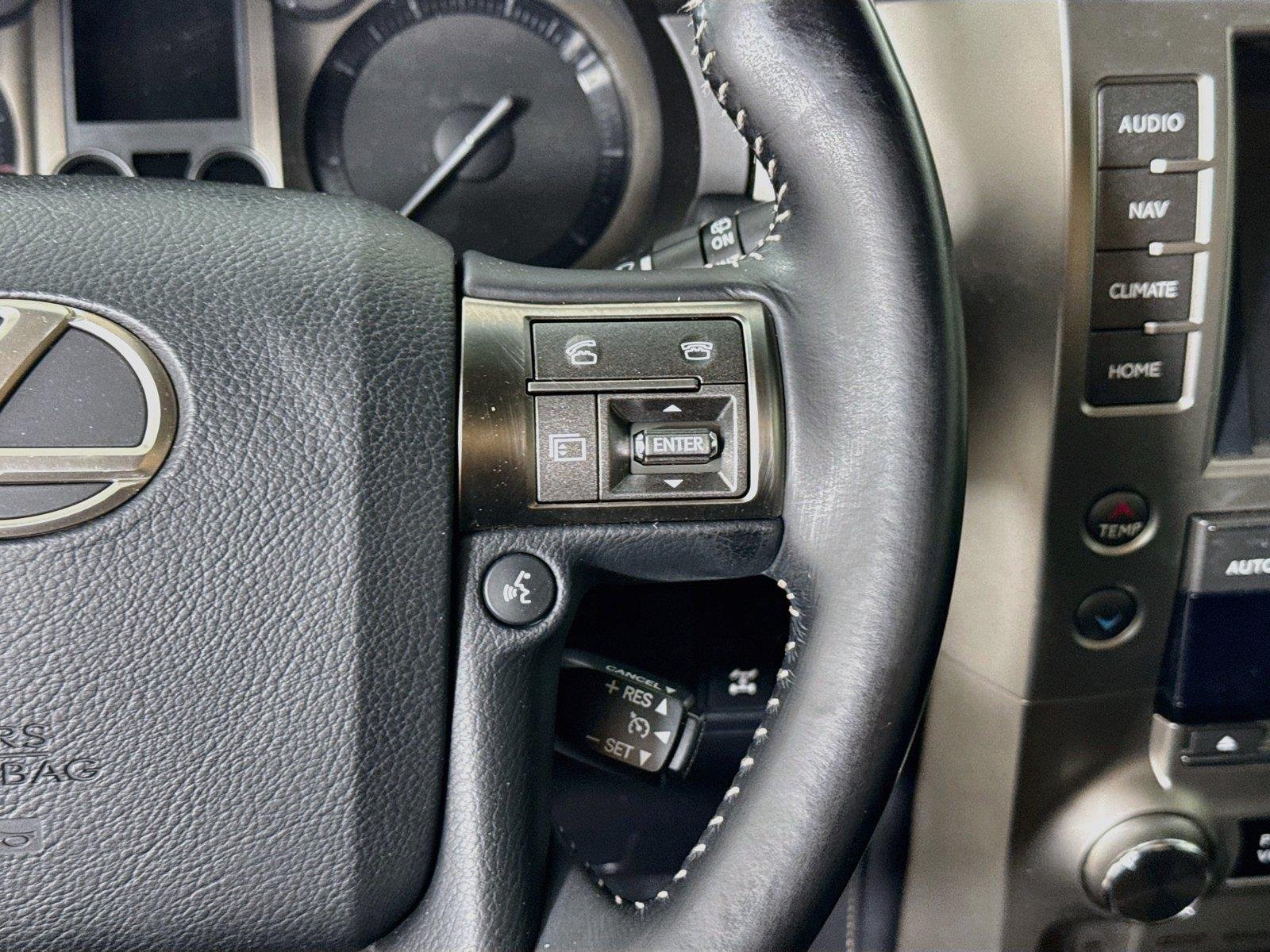 Used 2017 Black Onyx Lexus GX 460 image 19