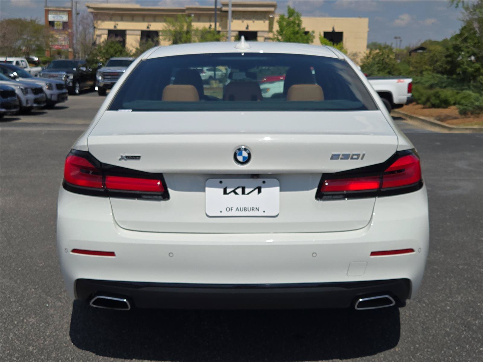 2023 BMW 5 Series 530i - Photo 8