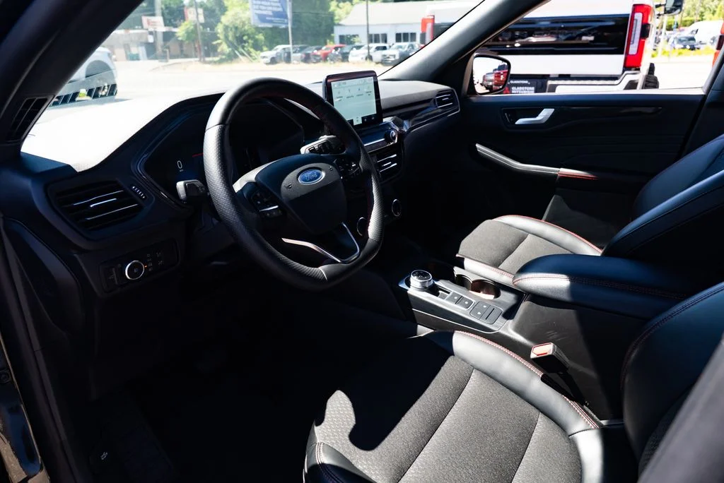 Used 2025 Black Ford ST-Line Select image 18