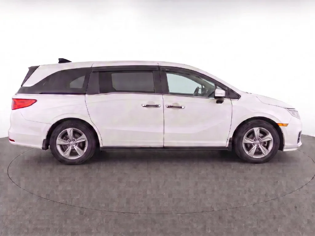 Used 2018  Honda EX-L image 8