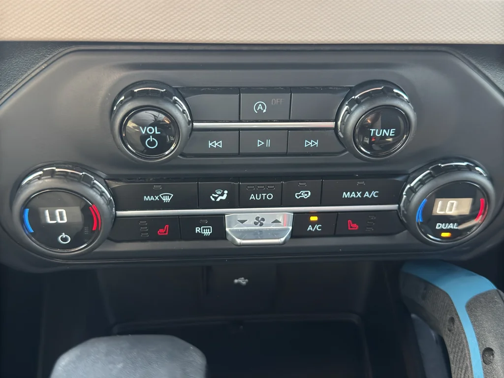 Used 2023 Race Red Ford Wildtrak image 34