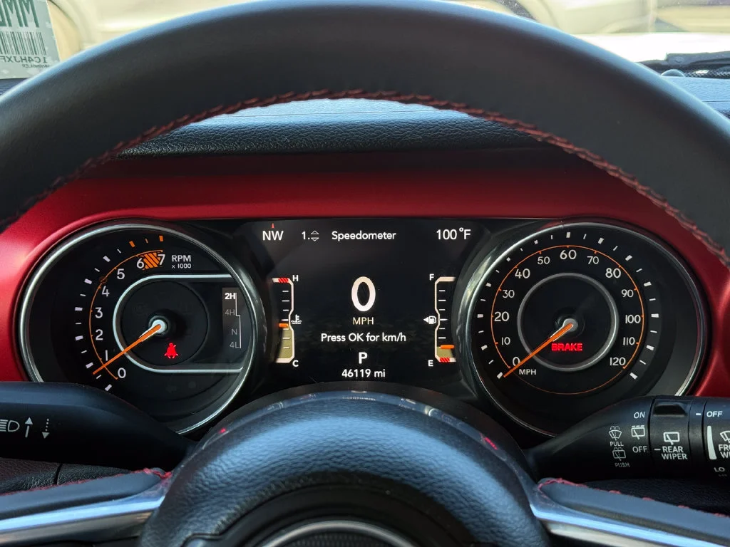 Used 2023  Jeep Rubicon image 32
