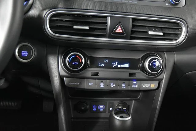 Used 2021 Black Hyundai Ultimate image 35