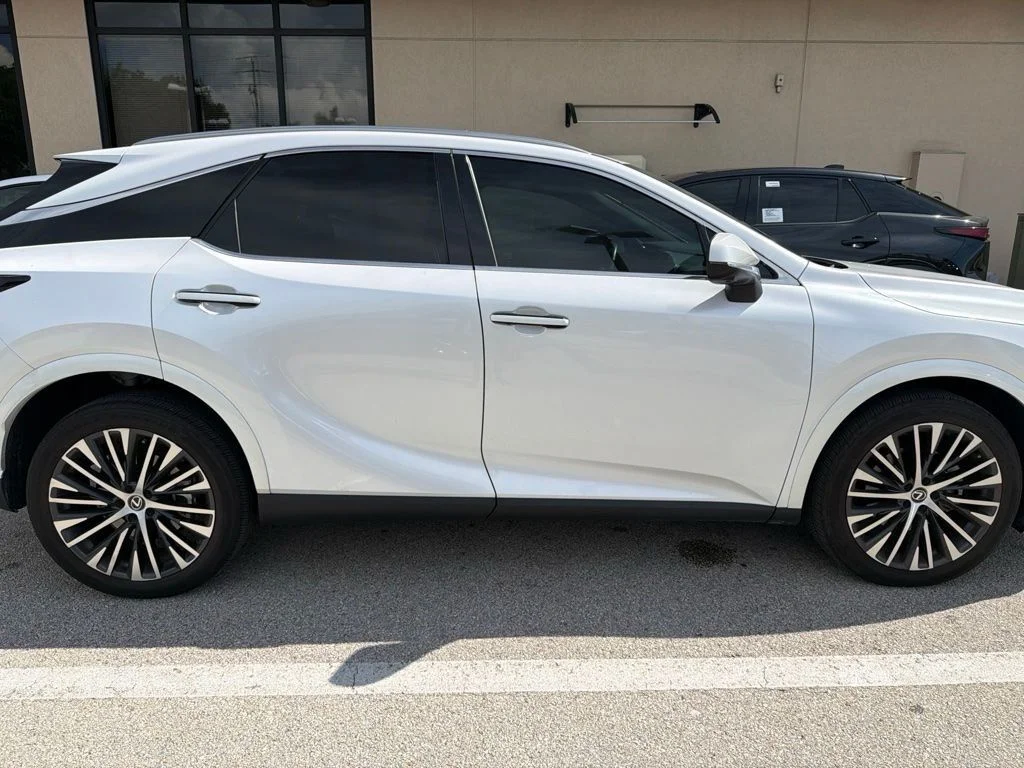 Used 2024 White Lexus 350 Premium Plus image 19