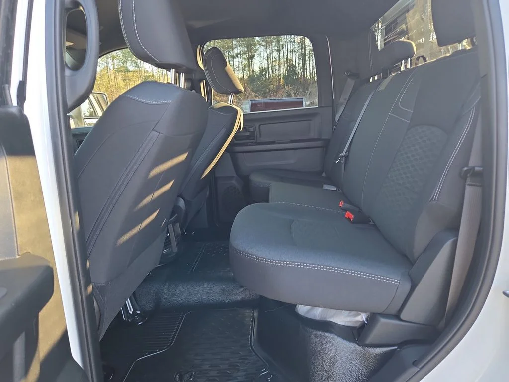 2026 RAM 3500 Chassis Tradesman - Photo 19