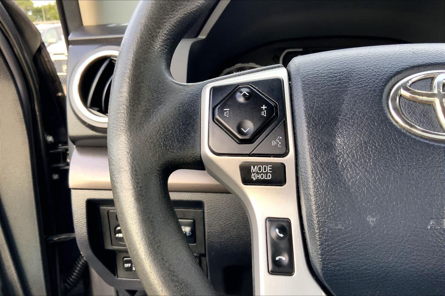 Used 2018 Magnetic Gray Metallic Toyota SR5 image 24