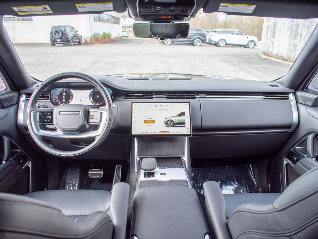 Certified Used 2025 Black Land Rover SE image 18