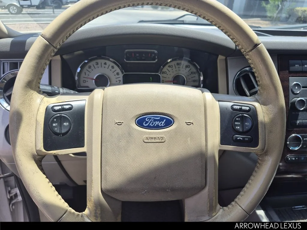 Used 2011 White Ford XLT image 22